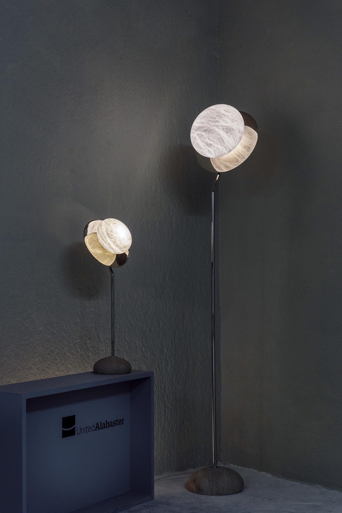 United Alabaster Reflex Tischleuchte – Ansicht 2