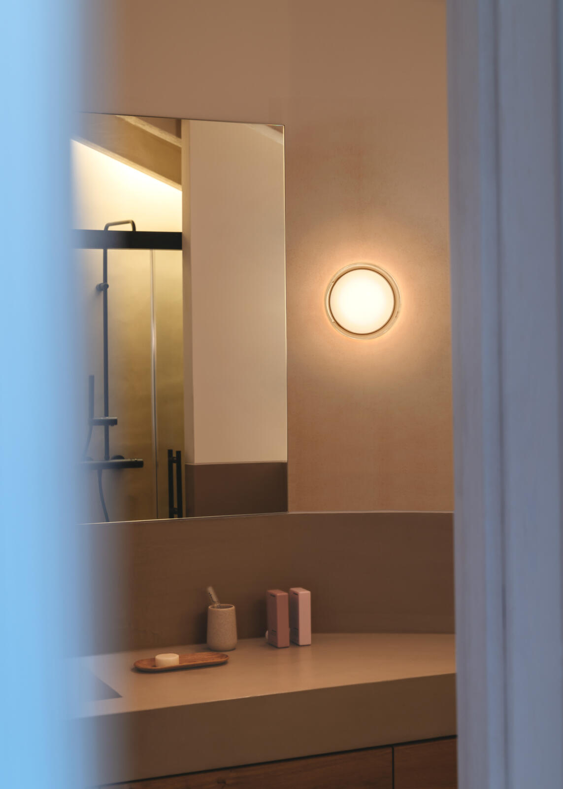 Dots Glass 4680 Wandleuchte – packshot