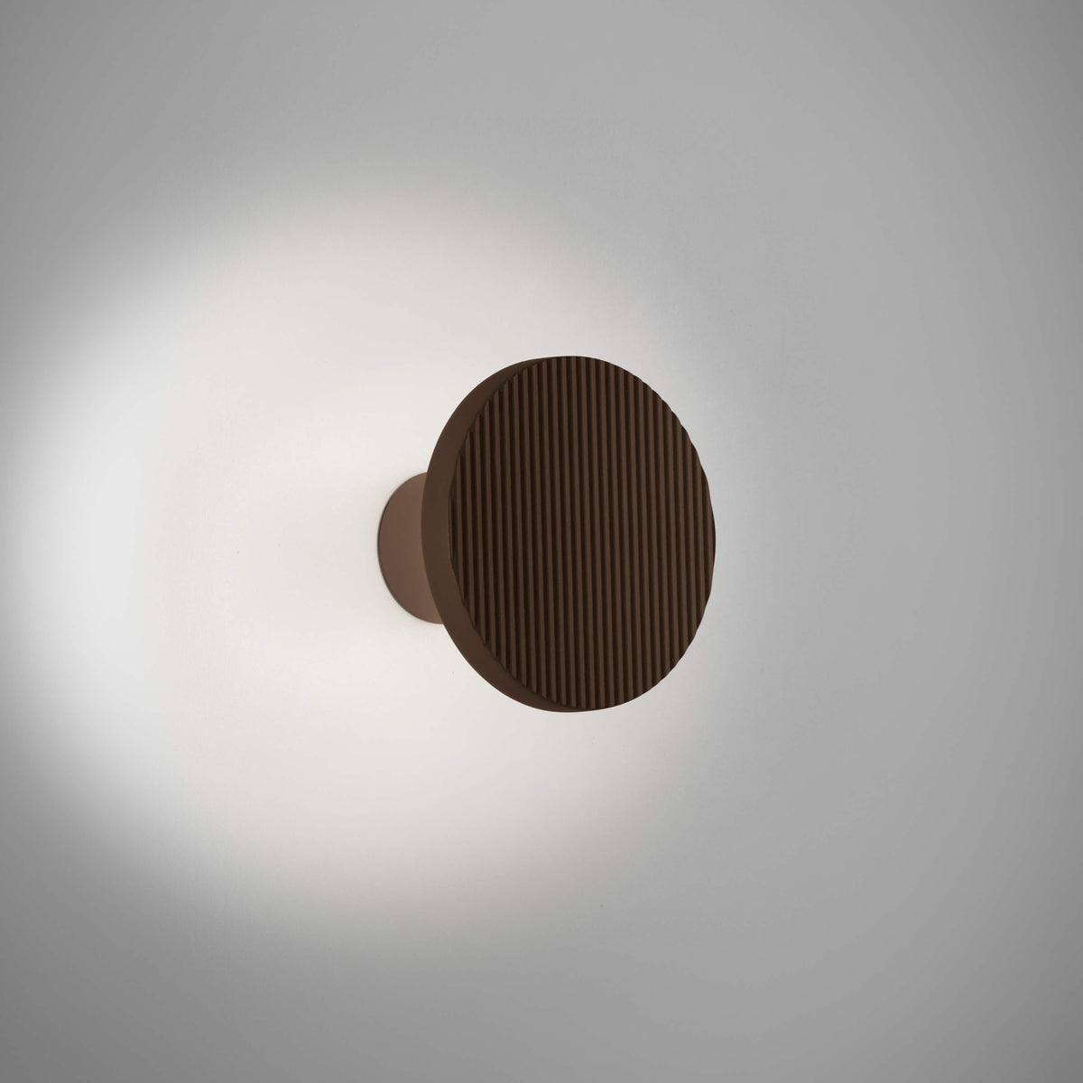 Bover Arid A/01 Wandleuchte – Braun Graphit, 2200 K, 2400 K, 2700 K