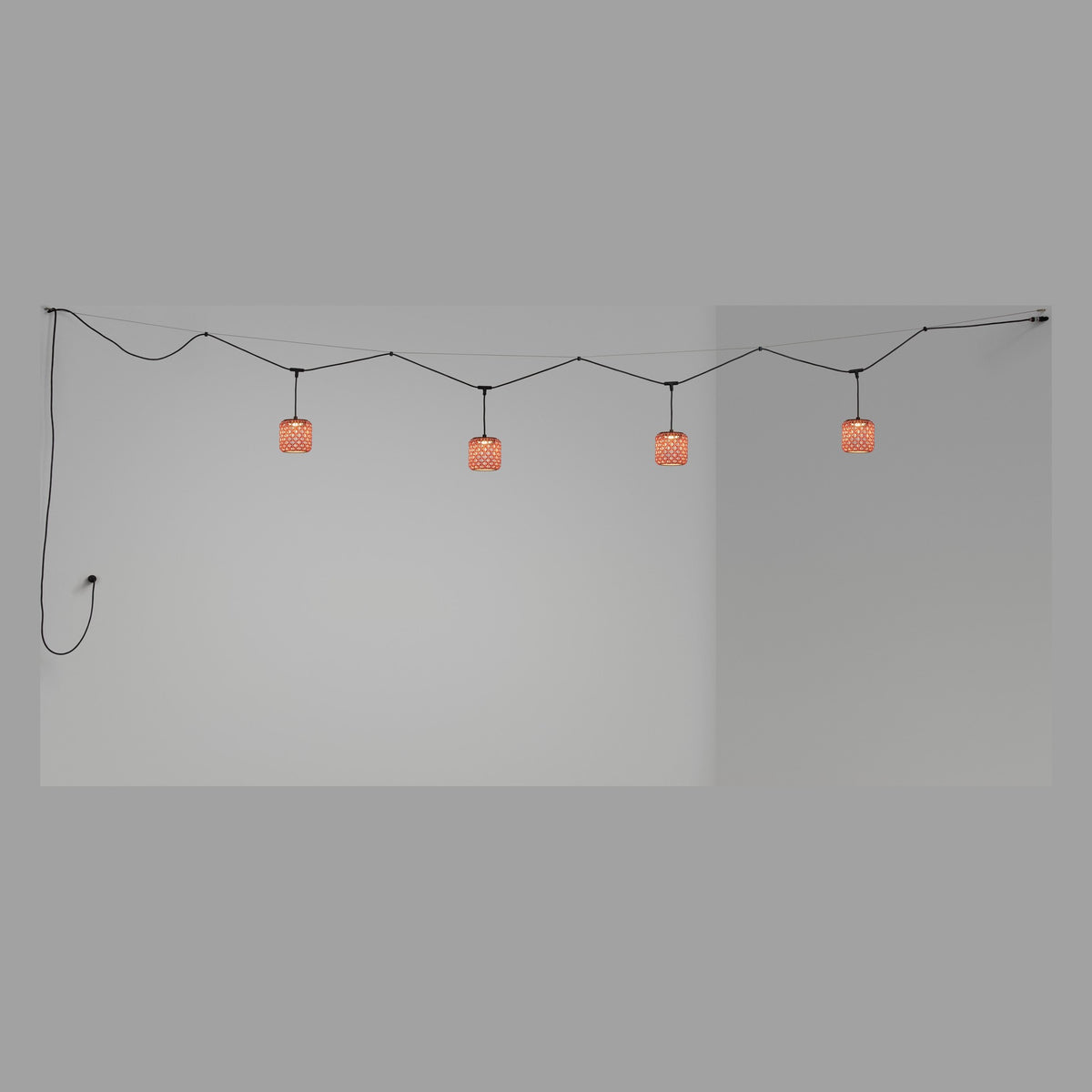 Bover Nans Catenary S/16/4L Außen-Pendelleuchte – Schirm Rot (mit Orange und Beige)
