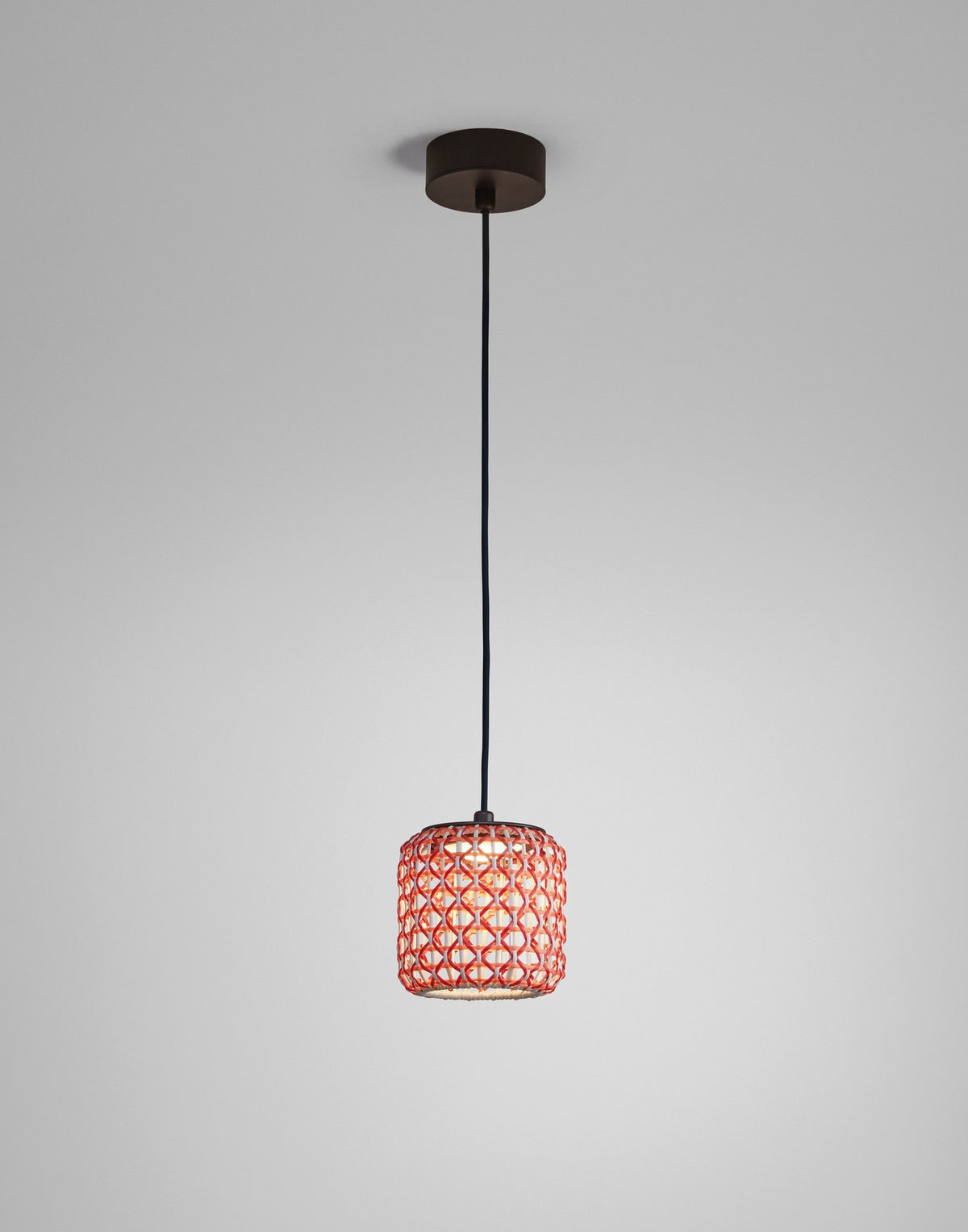 Bover Nans S/16 Außen-Pendelleuchte – Schirm Rot (mit Orange und Beige)