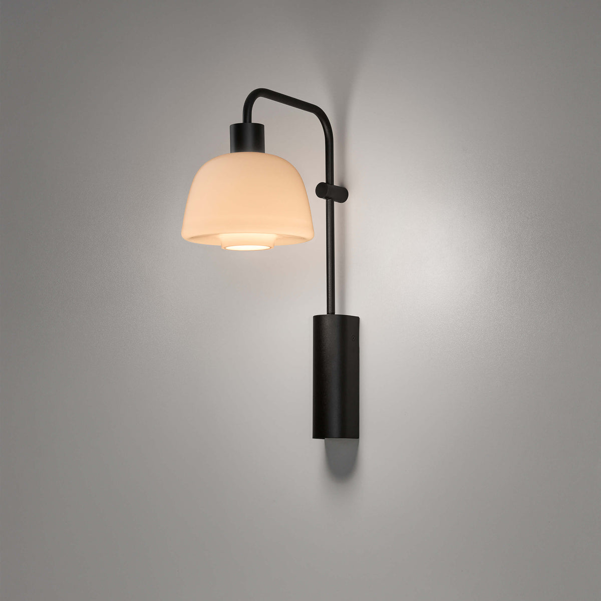 Bover Drep A/04 Wandleuchte – Opal Nude