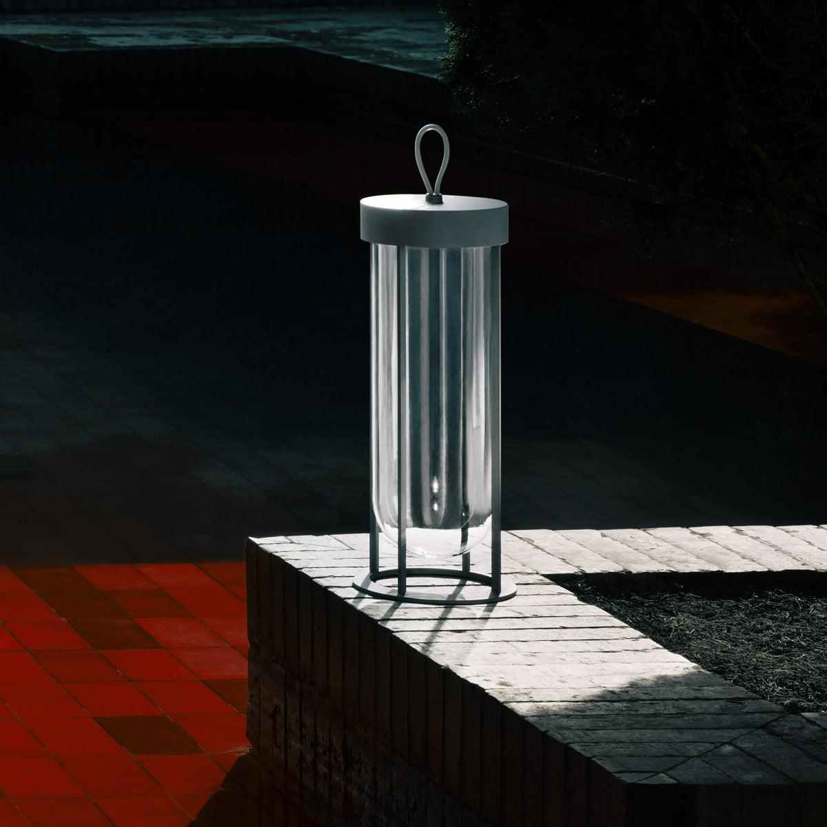 Flos In Vitro Unplugged Outdoor-Akkuleuchte