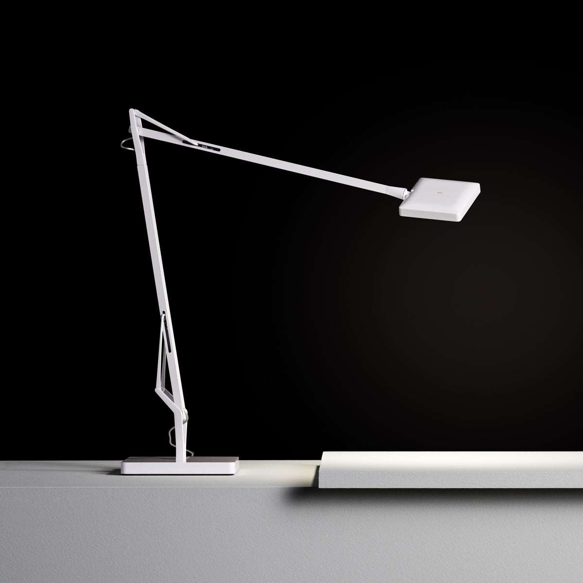 Flos Kelvin Edge Base Tischleuchte – Ansicht 3