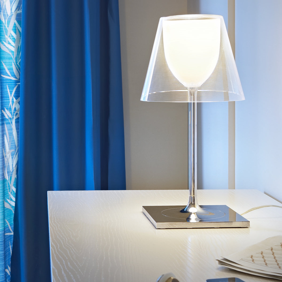 Flos KTribe Table 1 Tischleuchte – Ansicht 2