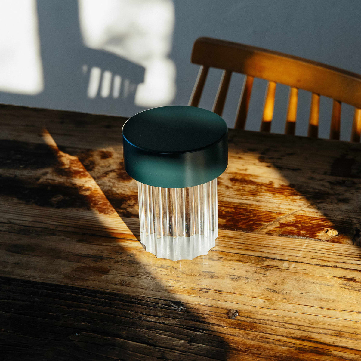 Flos Last Order Fluted Akku-Tischleuchte