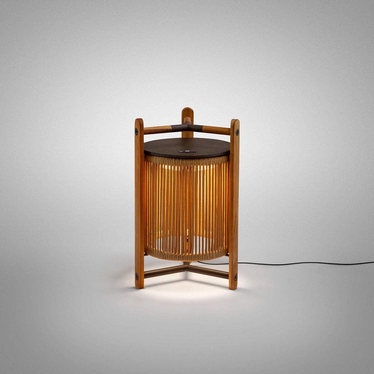Bover Kando M/40 Tischleuchte – Braun, Teak Sand Nautikseil*