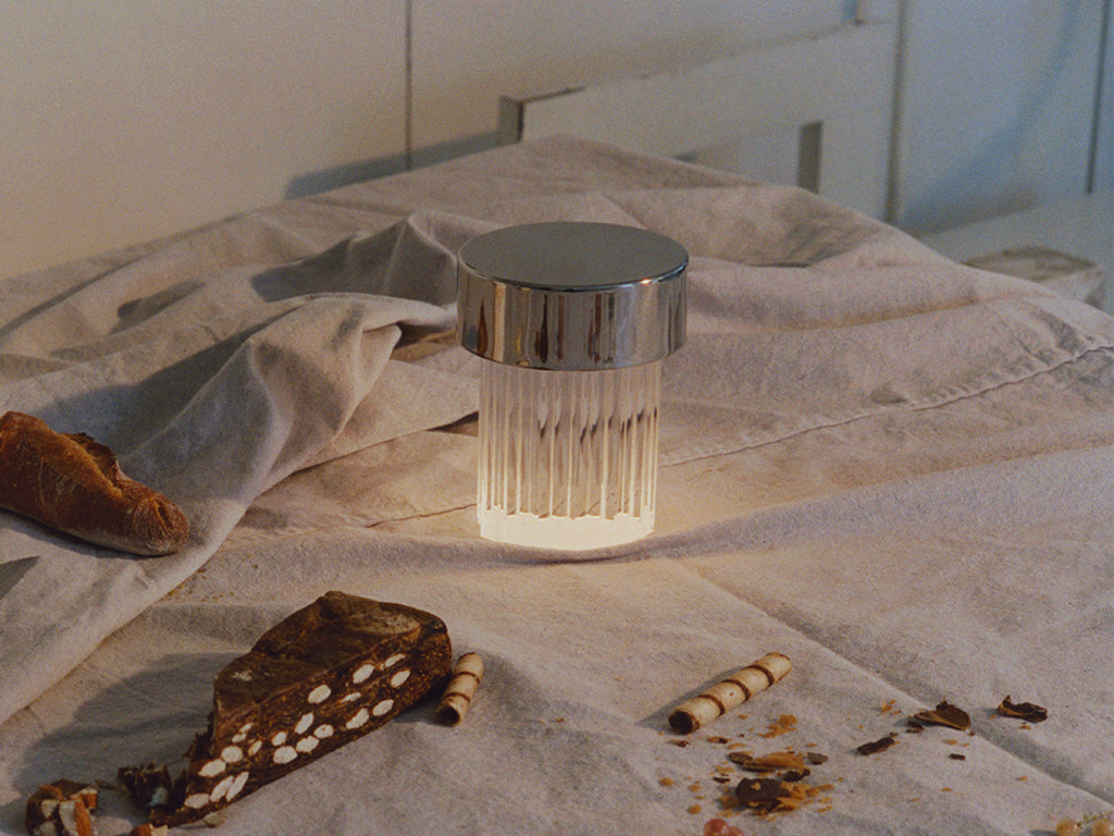 Flos Last Order Fluted Akku-Tischleuchte – Ansicht 4