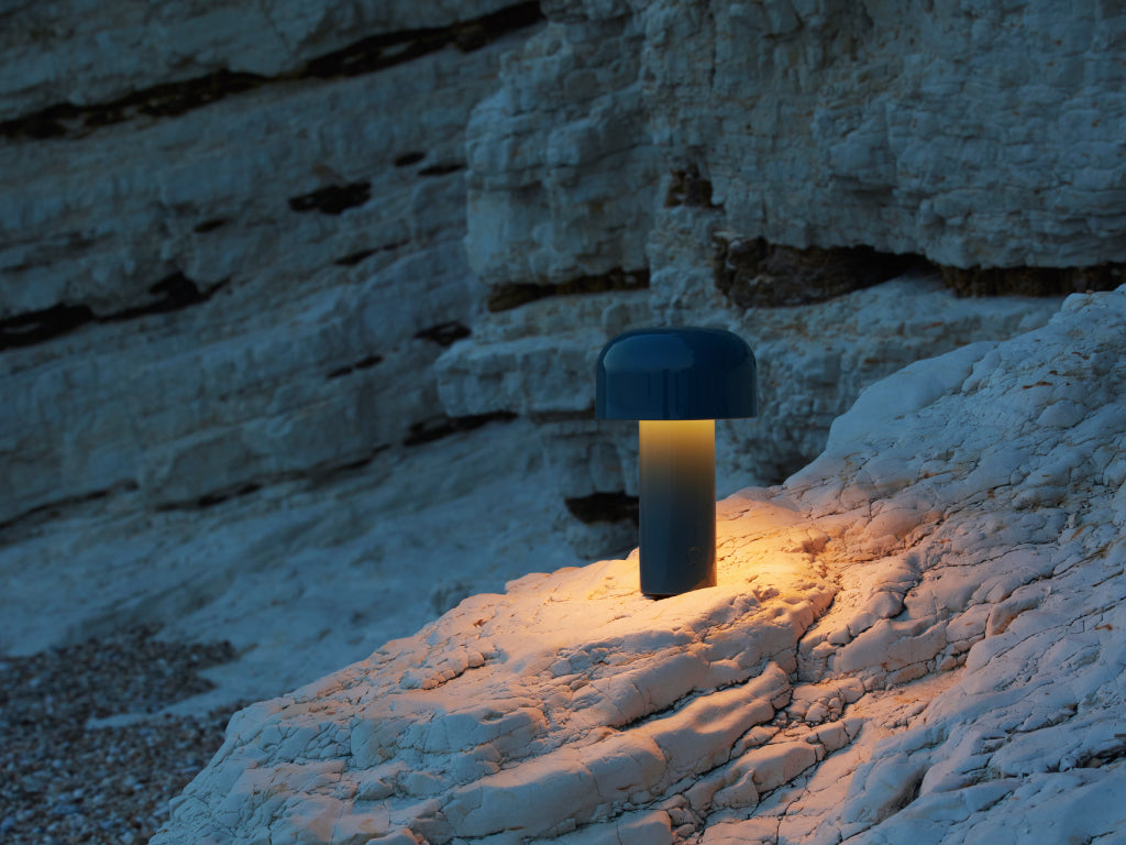 Flos Bellhop Unplugged Akku-Tischleuchte – Ansicht 7