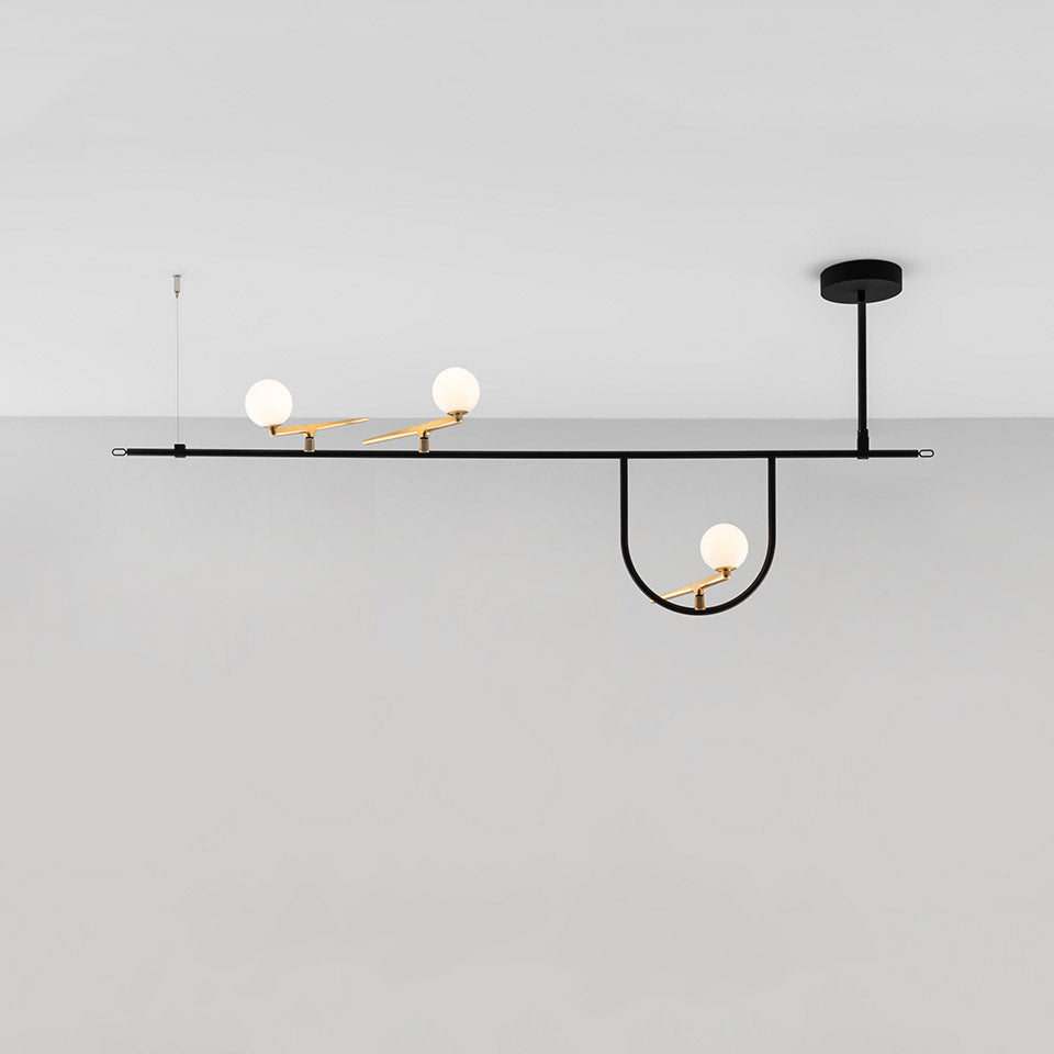 Artemide Yanzi Stehleuchte – Pendel SC 1 – Messing gebürstet, Weiß, Schwarz